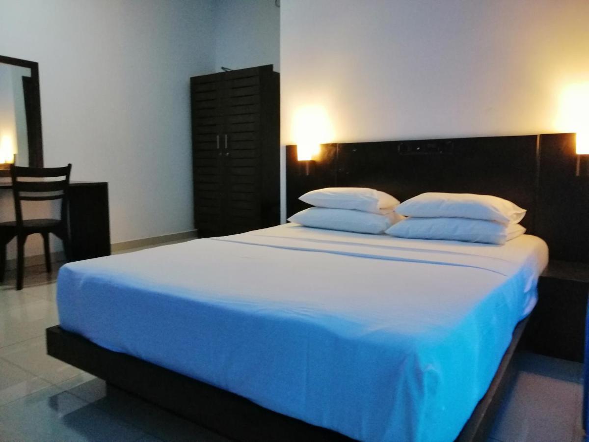 Mars Hotel Тангале Стая снимка